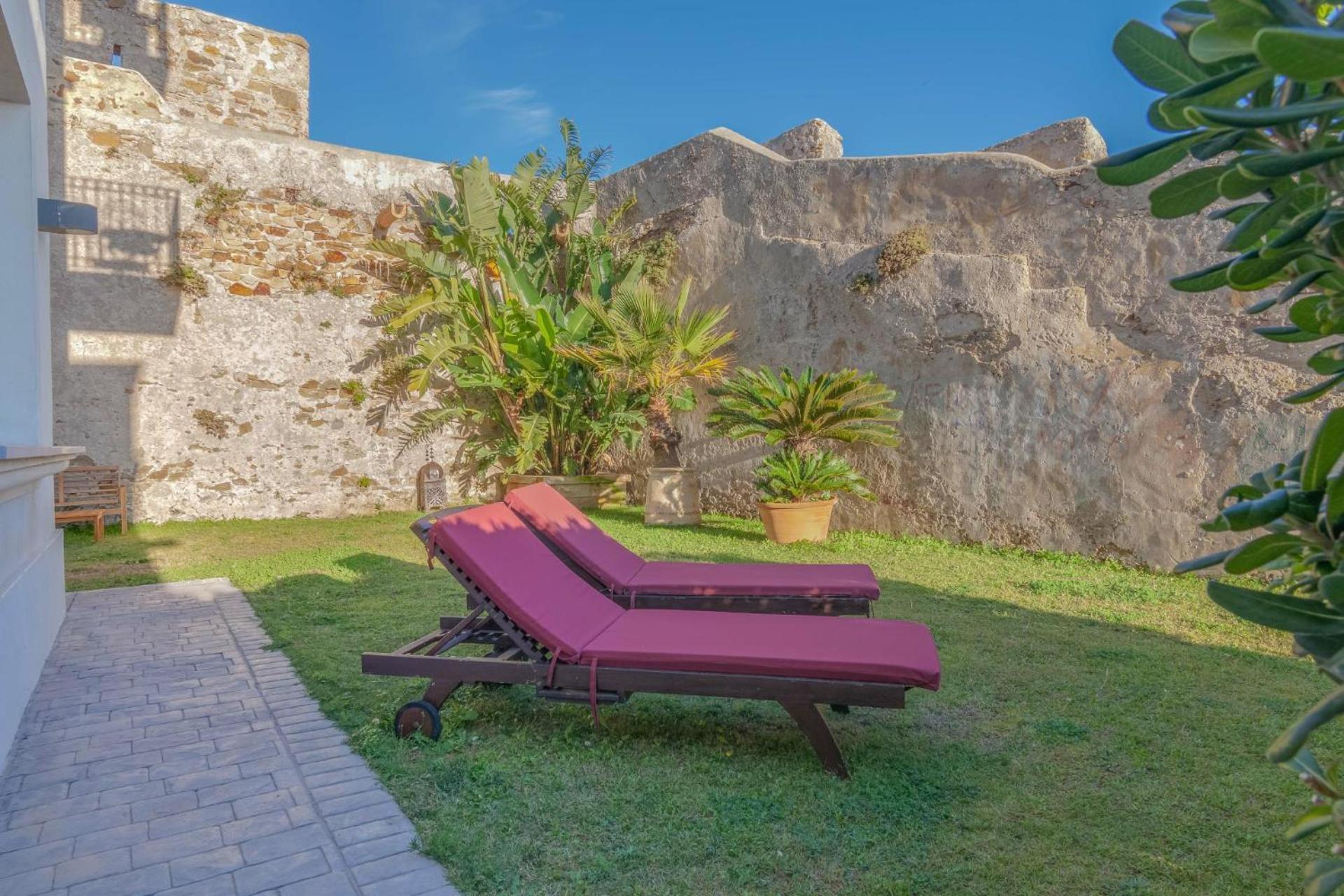 Apartamentos La Residencia טריפה מראה חיצוני תמונה
